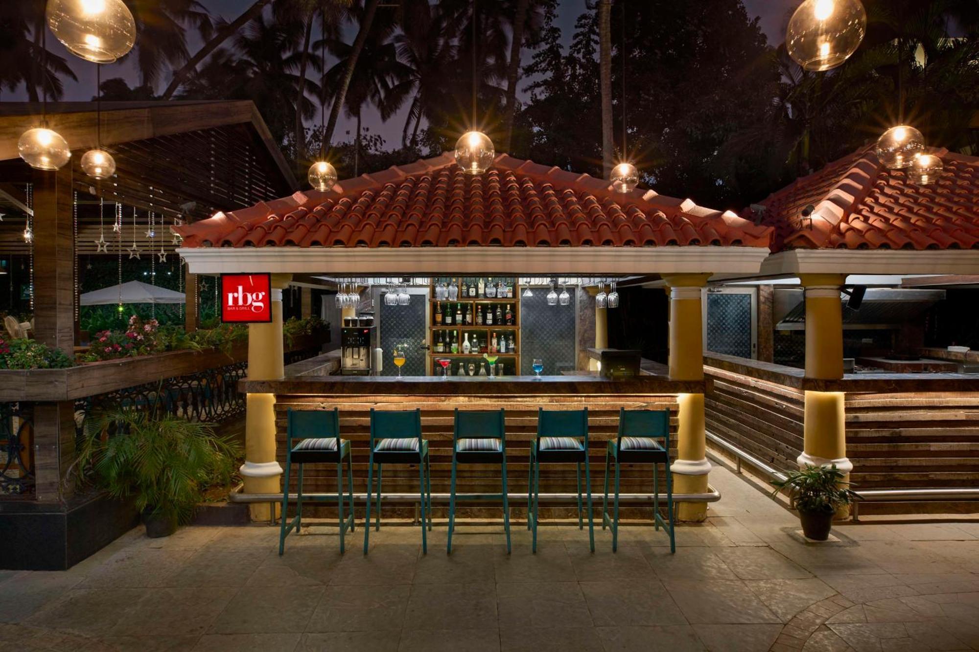 Park Inn By Radisson Goa Candolim Exterior foto
